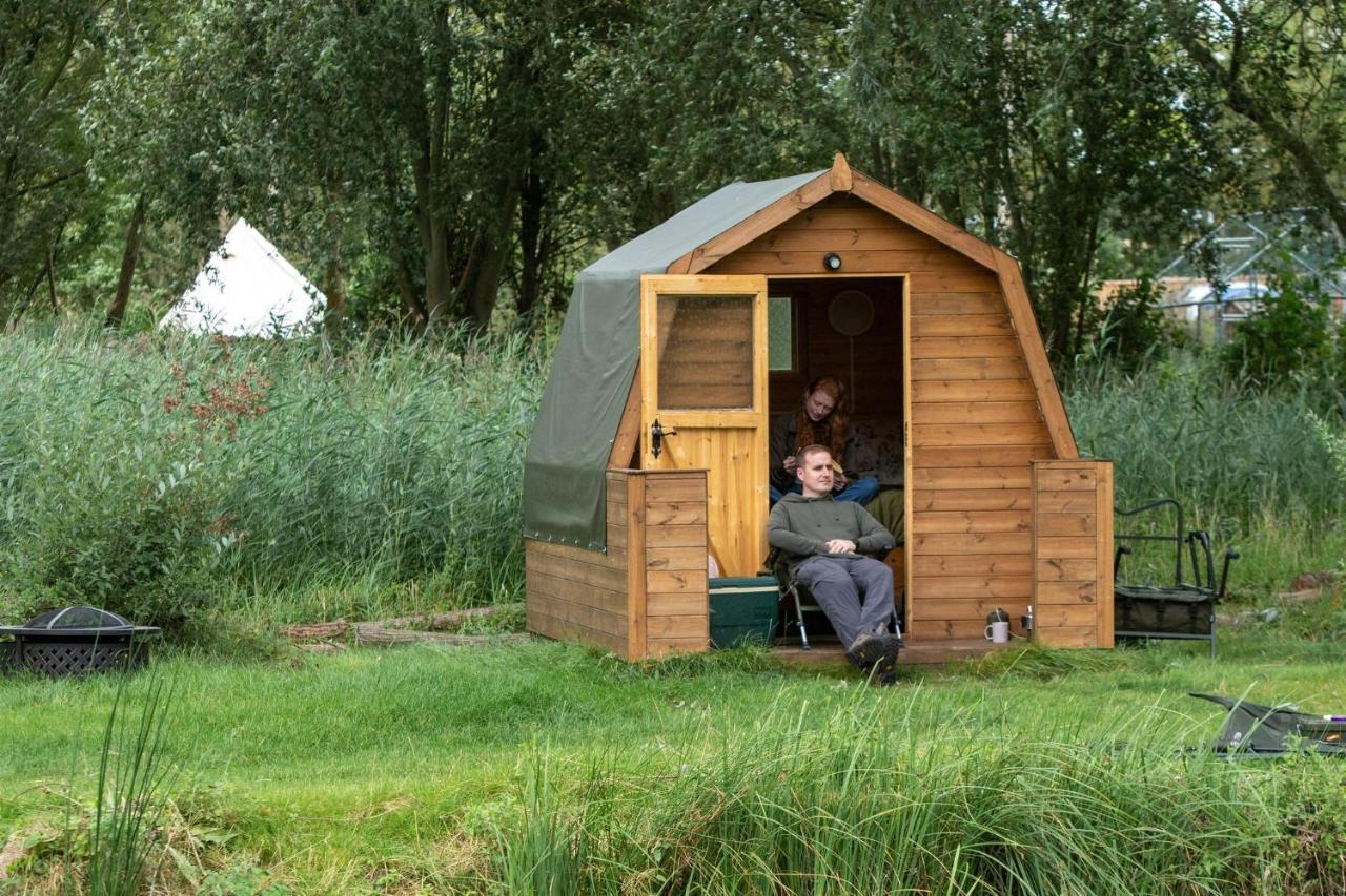 Rum Bridge Fisheries "The Cabin" Hotel Clare Екстериор снимка